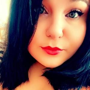 Meet your Posher, Tyana